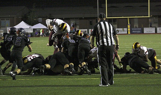 Enumclaw scores in the fourth quarter against Sumner High Friday