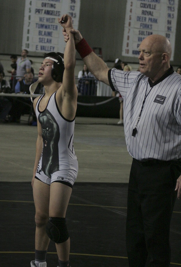 Brandon Kaylor from Bonney Lake won the state title at 106 pounds Saturday at the Mat Classic.