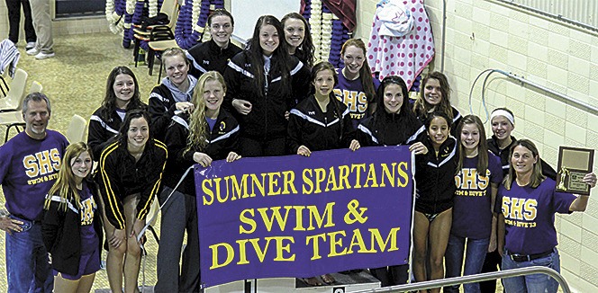 Sumner girls swim and dive team at districts.