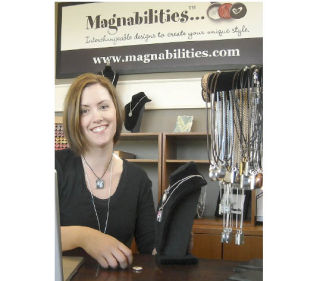 10 Interchangeable Magnet Necklaces ideas