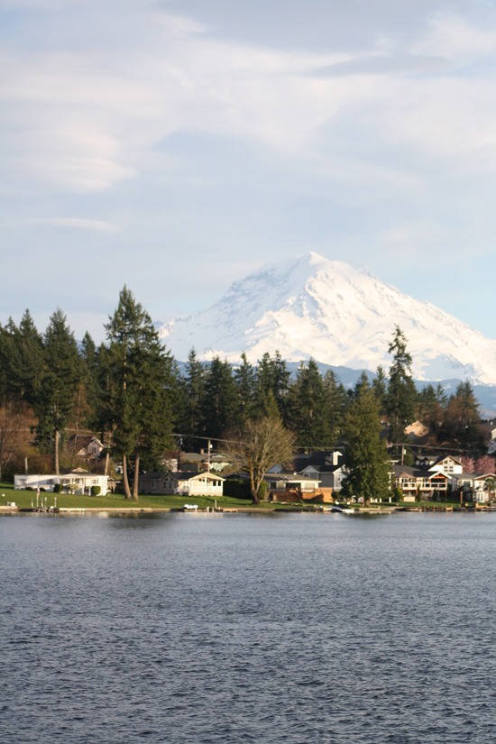 Lake Tapps and Mount Rainier.