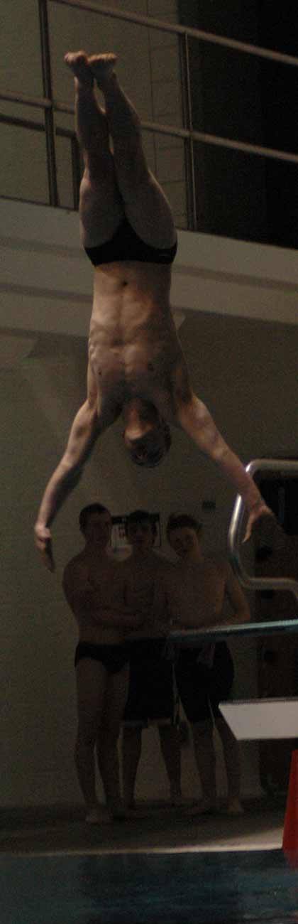 Jesse Skipworth finished sixth at the 3A state diving championships Saturday at the King County Aquatic Center in Federal Way.