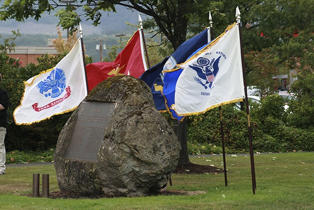Enumclaw service honors 32 US Marines killed in 1946 Mount Rainier training mission crash.