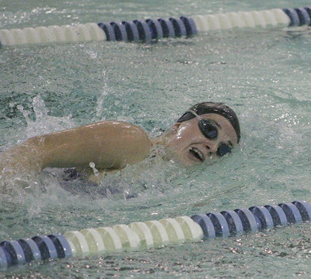 Sumner swimmer Madison Munger won the 200 individual medley