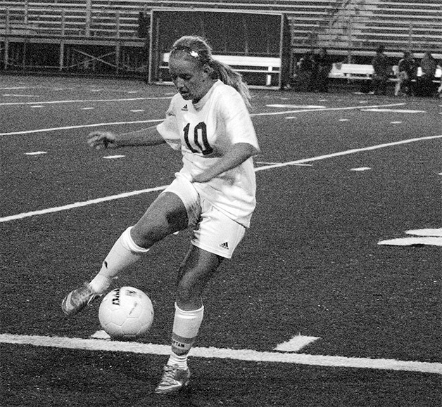 Sumner junior Brooke Lancaster prepares to pass the ball last week against White River.