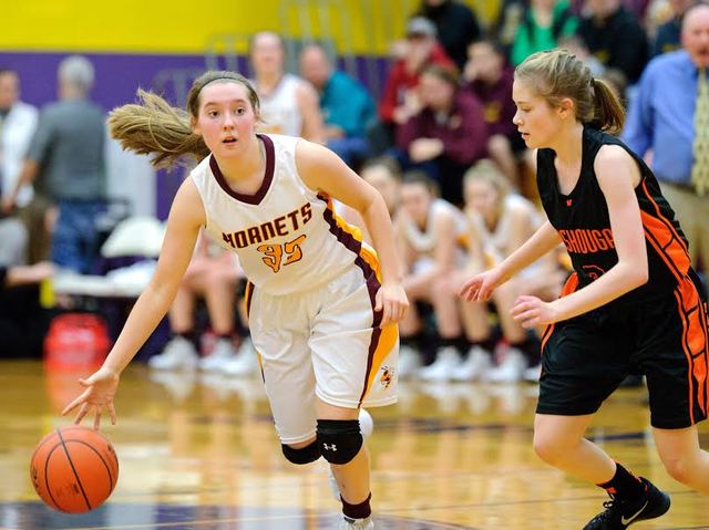 White River’s Sofia Lavinder pushes the ball upcourt during the Hornets’ Saturday afternoon contest against the Washougal Panthers. Photo by Vince Miller.