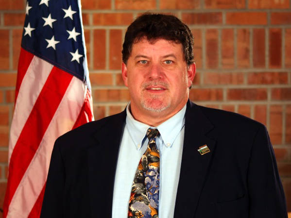 Former Enumclaw City Councilman resigns seat