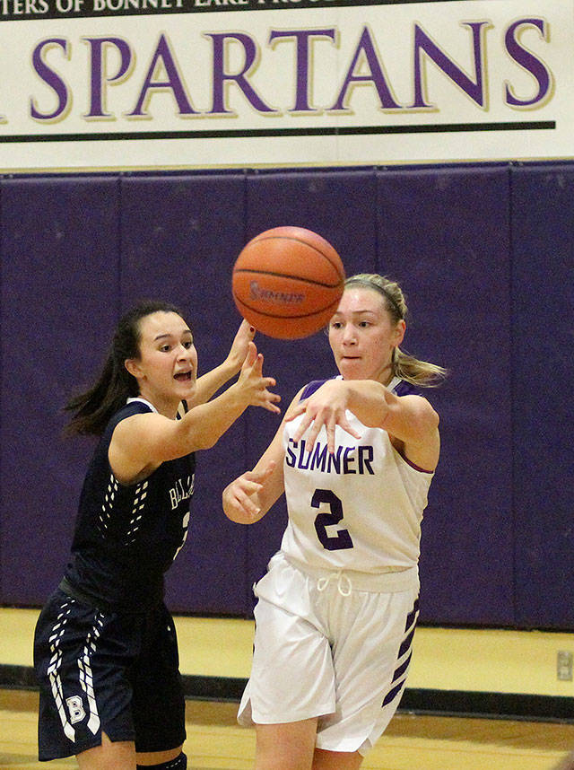 Abby Burns returns to the court this year, along with a handfull of other experienced seniors. File photo by Ray Still