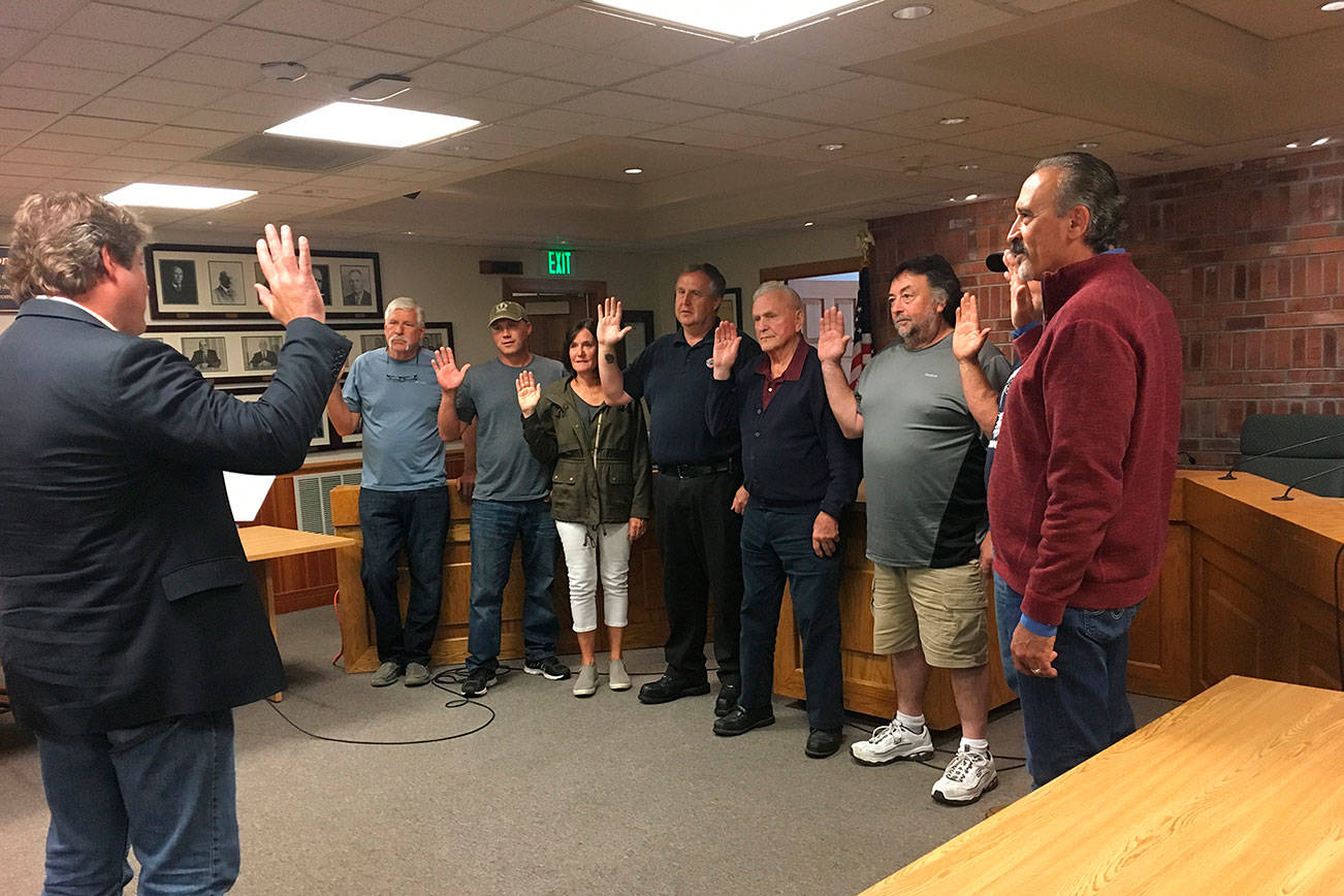 Drainage District commissioners sworn in at Enumclaw City Hall