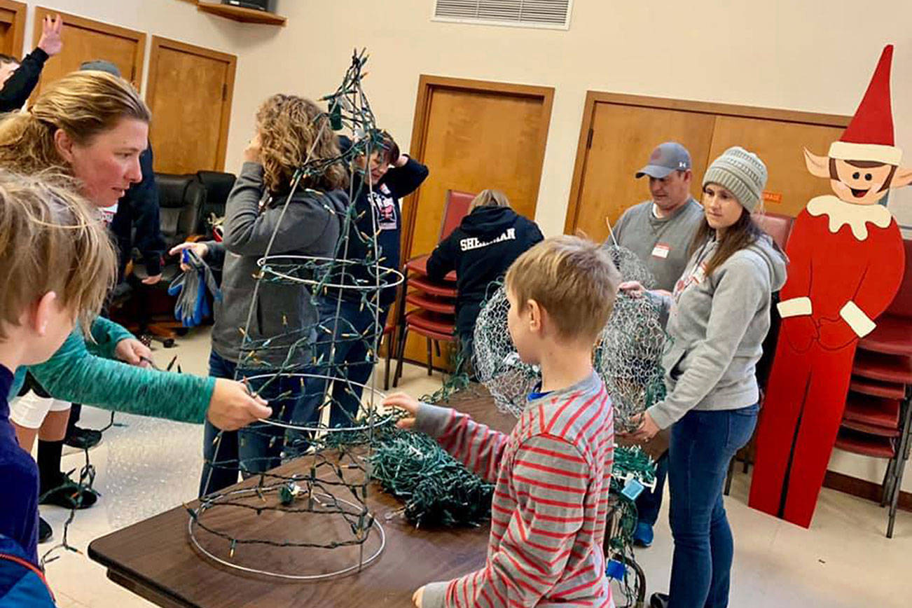 Students work to bring holiday cheer to Buckley