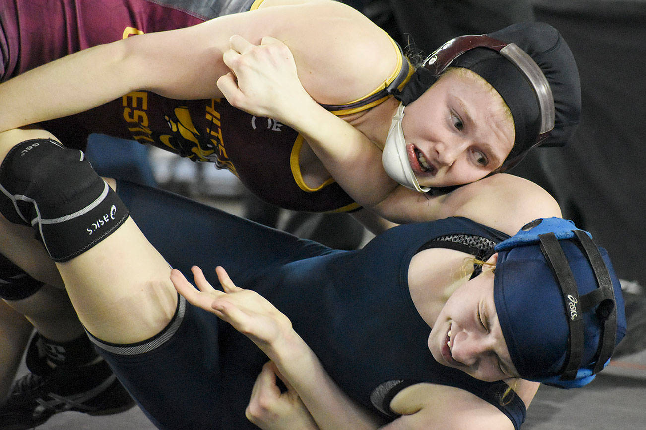 WR preview: bowling and boys, girls wrestling