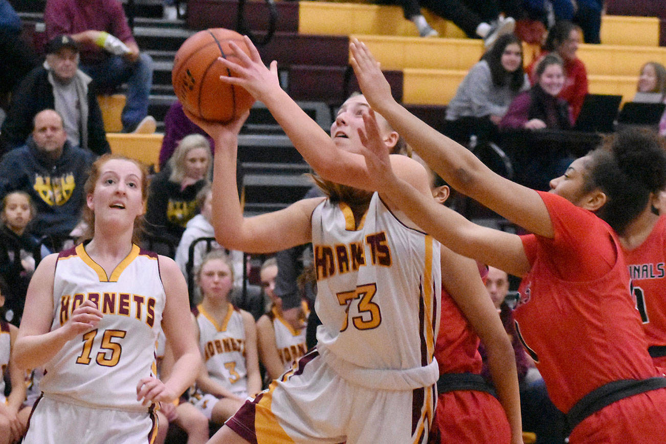 Enumclaw, White River basketball squads qualify for district play
