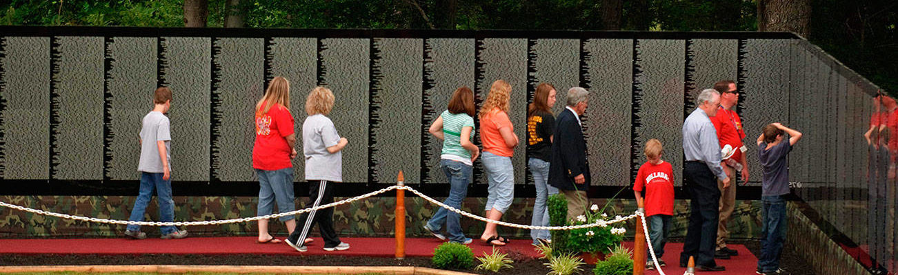 Replica of Vietnam Memorial making Enumclaw stop