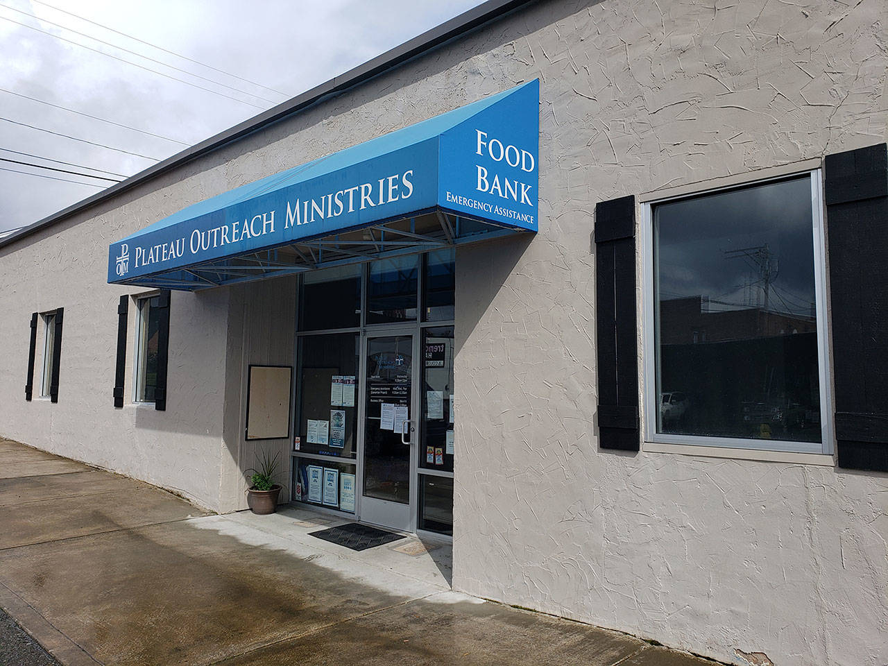 In addition to continuing its Samaritan Services, Plateau Outreach Ministries is also keeping its food bank open on Wednesdays from 9 a.m. to noon. Photo by Ray Miller-Still