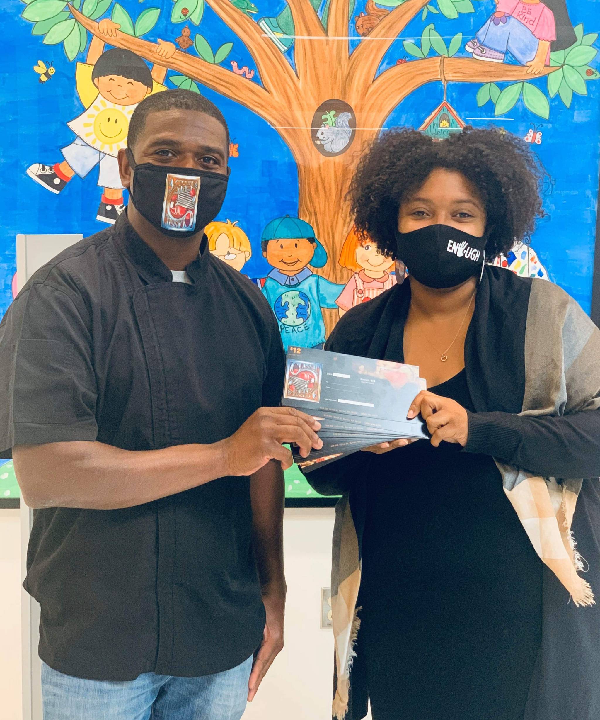 Classic Eats Restaurant owner Tony Hayes distributing gift certificates to Highline School District staff. Hayes is one of many King County residents that have been giving back during this time of need in 2020. Courtesy photo/Tony Hayes.
