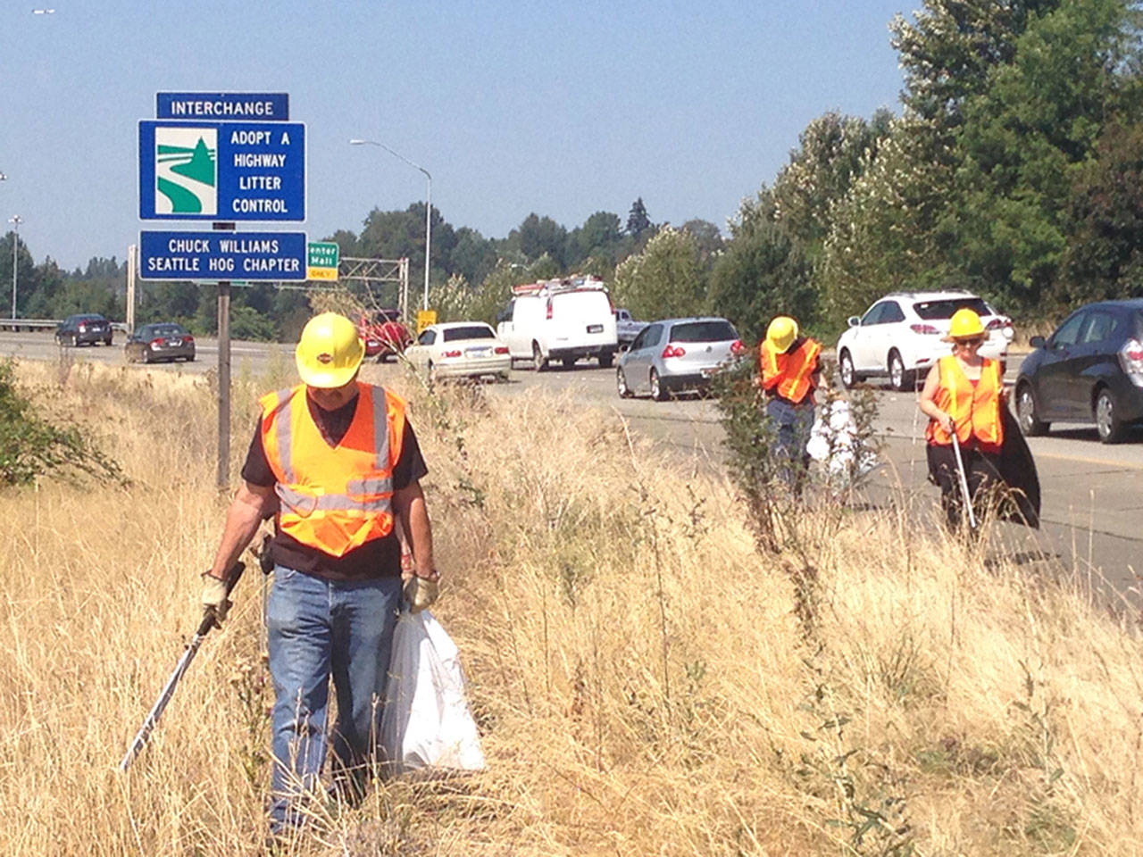 Adopt-A-Highway volunteers pick up roadside litter alongside I-5 in the Seattle area in 2019. Photo courtesy Washington State Department of Transportation