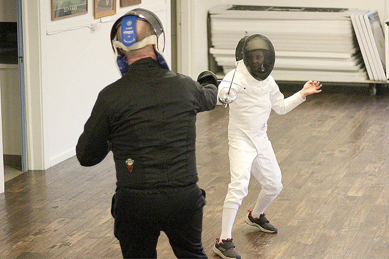 Fencing classes begin on the Plateau CourierHerald