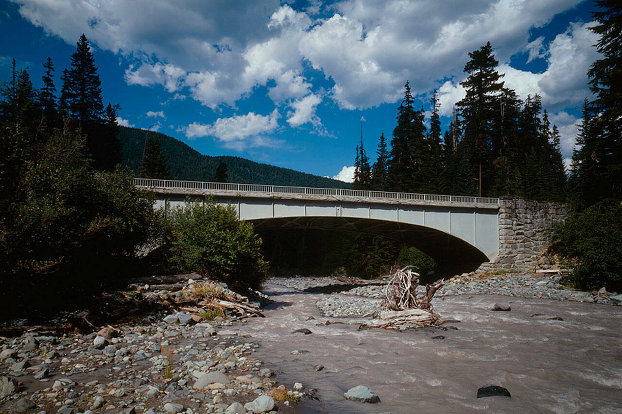 Fryingpan Creek Bridge was built in 2930-1931. (Image taken in 1992 by photographer John Jet Lowe, accessed via the Library of Congress)