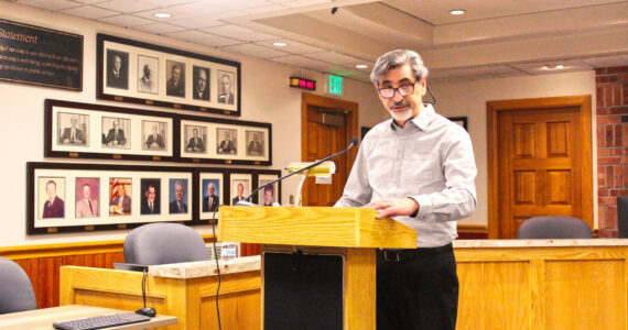 Enumclaw Mayor Jan Molinaro giving his annual State of the City address on April 15. Photo by Ray Miller-Still