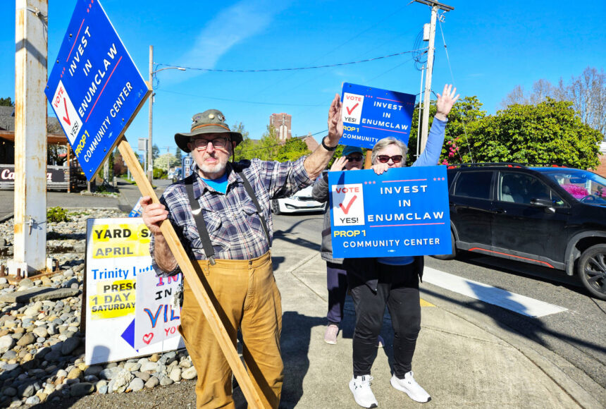 <p>Photo by Ray Miller-Still</p>
                                <p>Supporters of the $19.5 million bond measure to build an Enumclaw community center gathered at the corners of Griffin Avenue and Porter Street on April 22 to encourage people to vote for the project.</p>