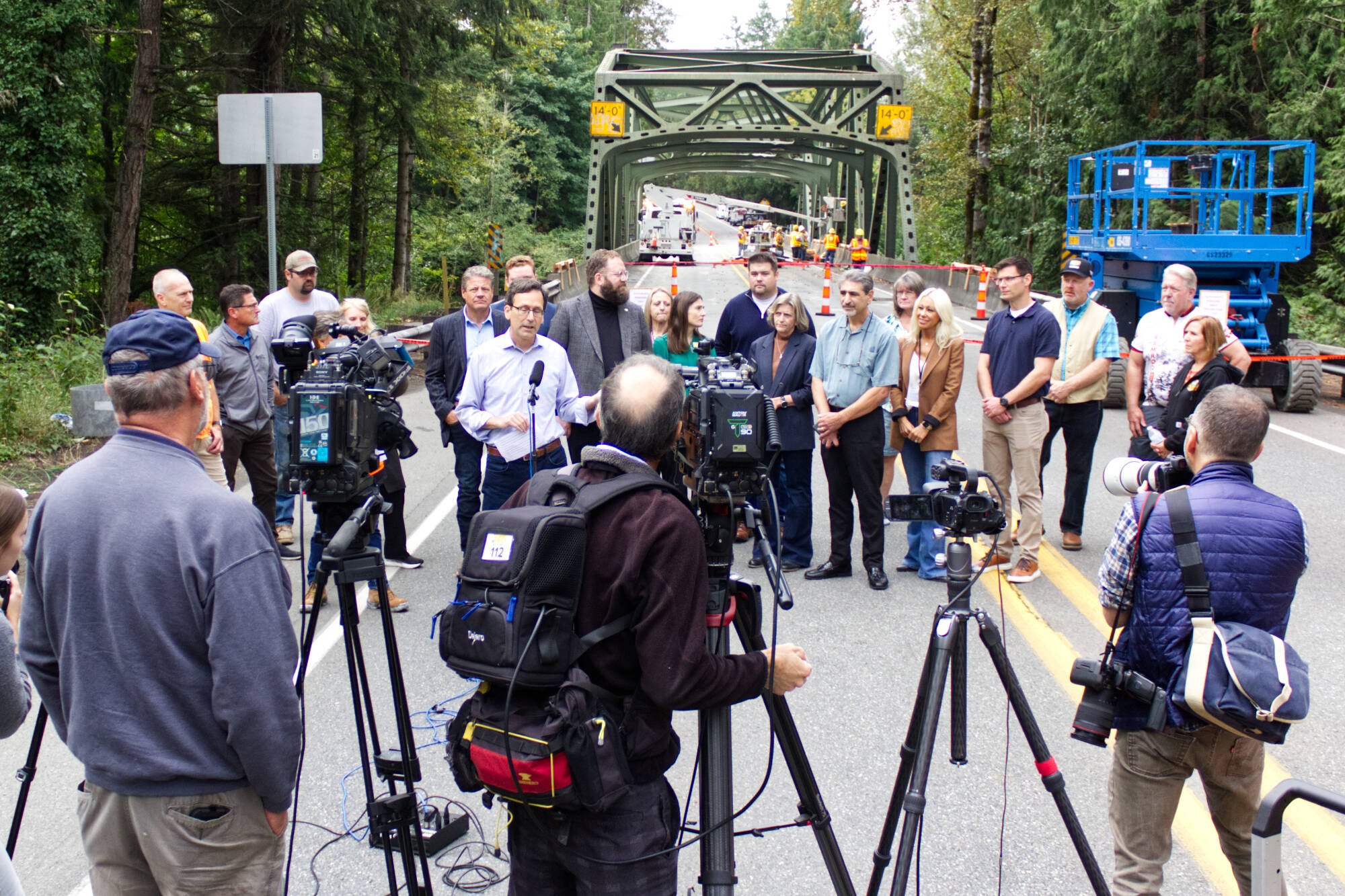 The White River Bridge was struck by a vac truck on Aug. 18, resulting in an emergency closure. After declaring an emergency, Gov. Bob Ferguson visited the bridge on Sept. 8 to say he hopes to have the bridge open by mid-November. Photo by Ray Miller-Still