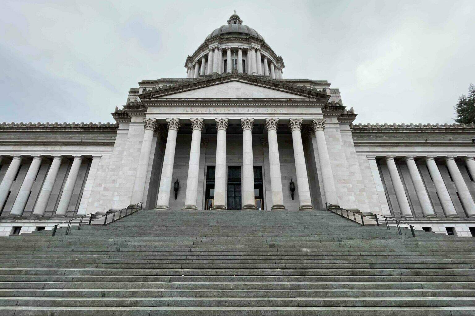 The Washington state Capitol on Nov. 11, 2024. Bill Lucia/Washington State Standard