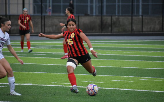 Isabella Corrales attempts to clear a ball for Thomas Jefferson. Ben Ray / The Mirror