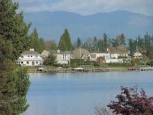 Water rises to top in Bonney Lake