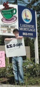 Protest mixed over the bikini baristas