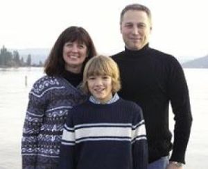 Pastor returns to ‘west side' to lead local church