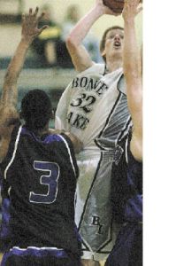 Nathan Braun puts up a shot during Bonney Lake’s nonleague loss to North Thurston.
