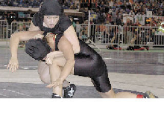 Kandie Kujawa earned the Lady Hornets’ top award for the night – eighth place.