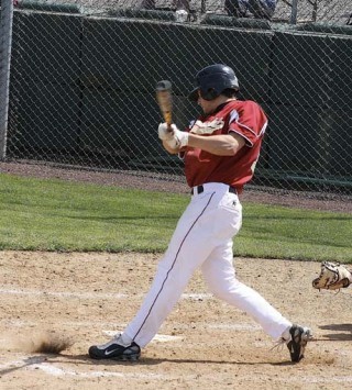 Enumclaw Hornets slug away