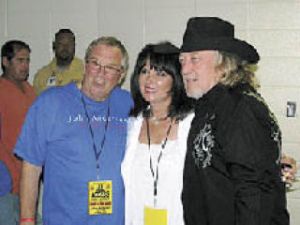 Jerry Arnett was in for a big surprise when he and wife Donna met John Anderson.
