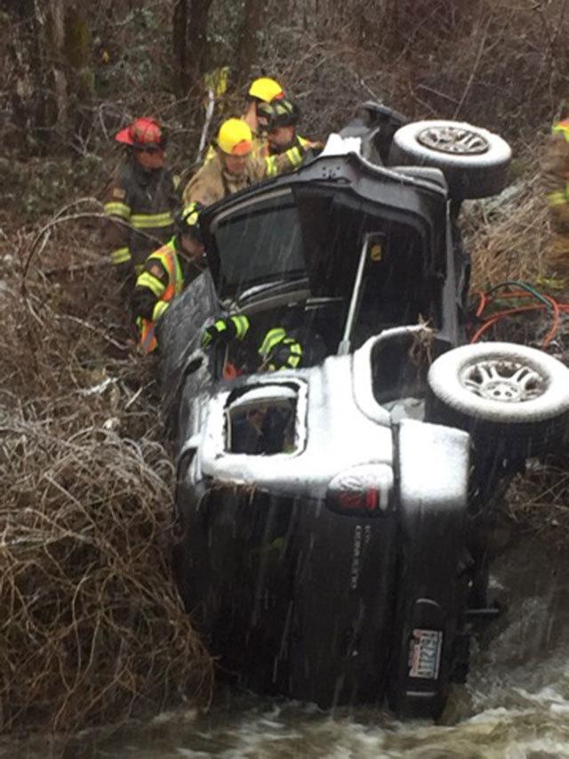 Sunday morning crash near Enumclaw