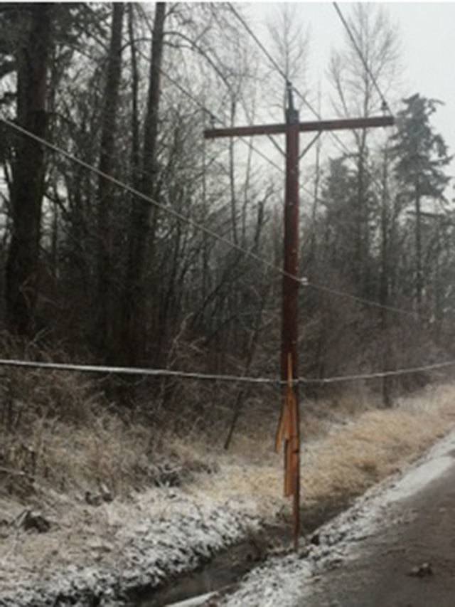 Sunday morning crash near Enumclaw