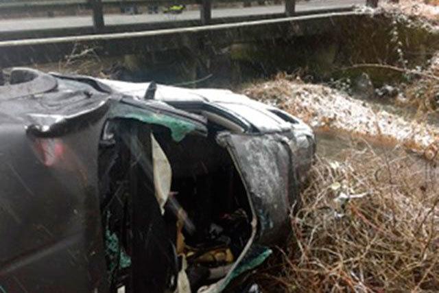 Sunday morning crash near Enumclaw