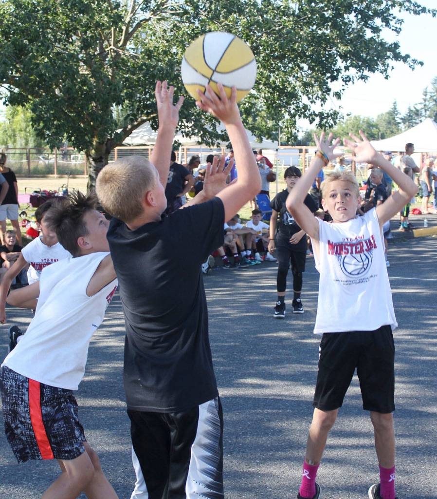 Top teams battle for 3-on-3 tourney title