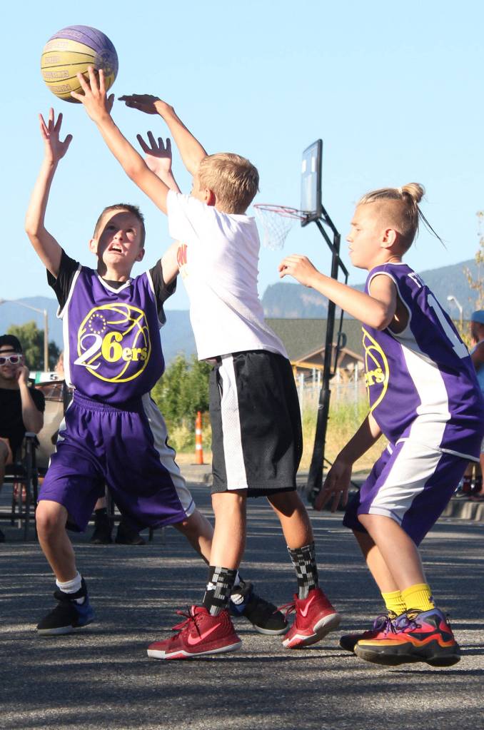 Top teams battle for 3-on-3 tourney title