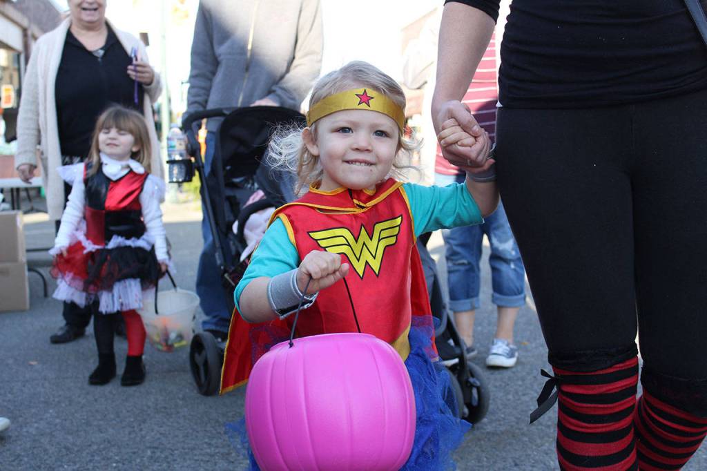 Enumclaw’s ‘super’ trick or treat event | Slideshow