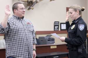 Black Diamond swears in new council member