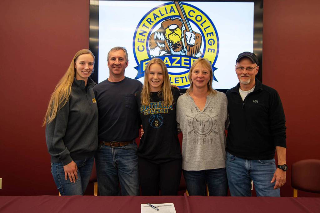 WR athletes ink agreements to compete in college