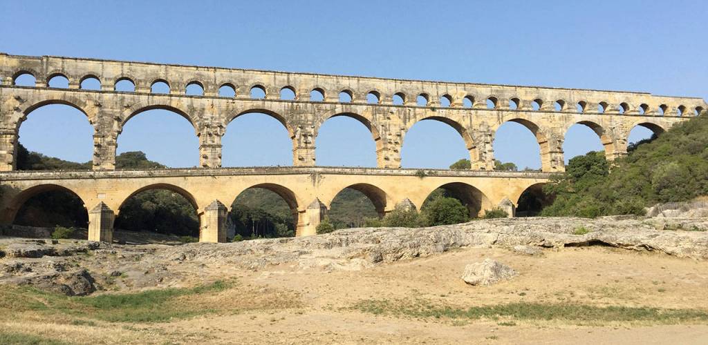 …checking out a Roman aqueduct at Pont du Gard…