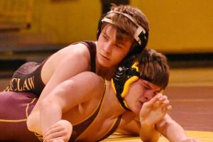 EHS wrestlers trounce Raiders for second victory