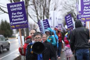 St. Elizabeth nurses sign new contract with CHI Franciscan