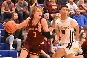 White River teams in Yakima for state 2A hoop tourney