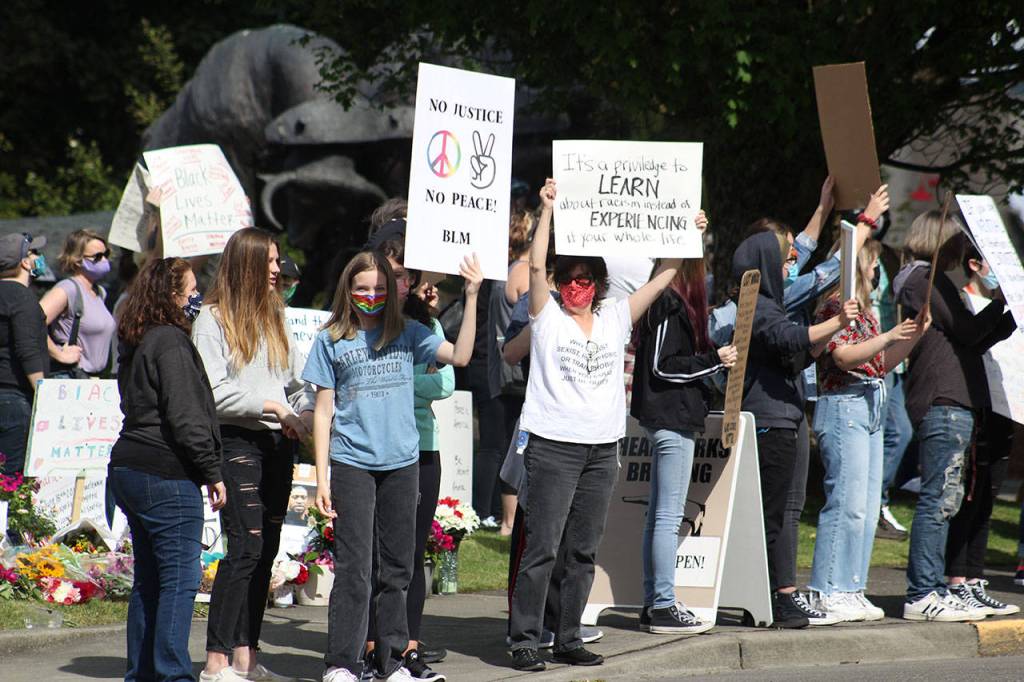 Enumclaw, Griffin Avenue. Photo by Ray Miller-Still