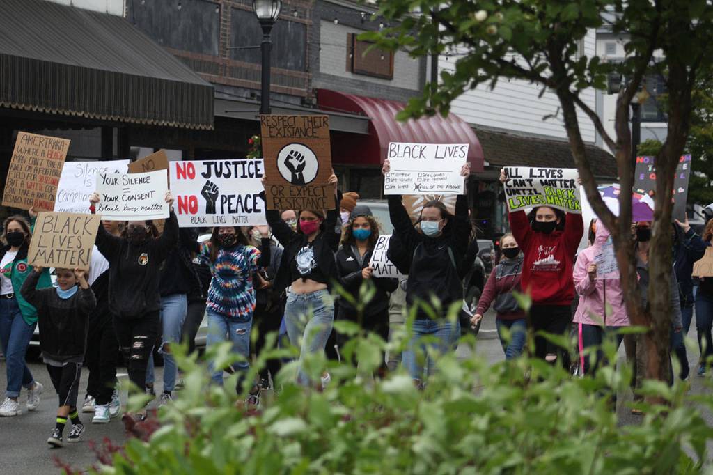 Photo by Ray Miller-Still