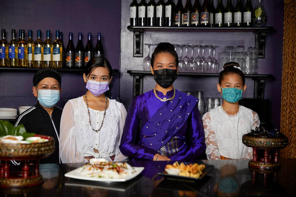 Restaurants like Chontong Thai in SeaTac offer takeout for those wanting to experience their delicious cuisine from the comfort of home.