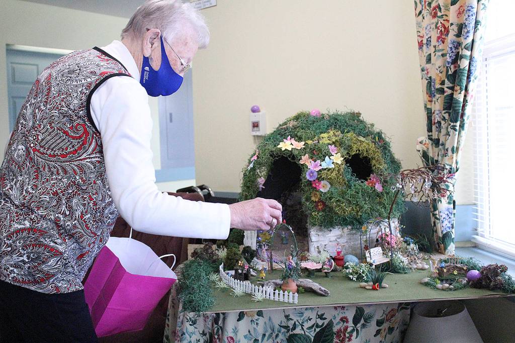 Photo by Ray Miller-Still